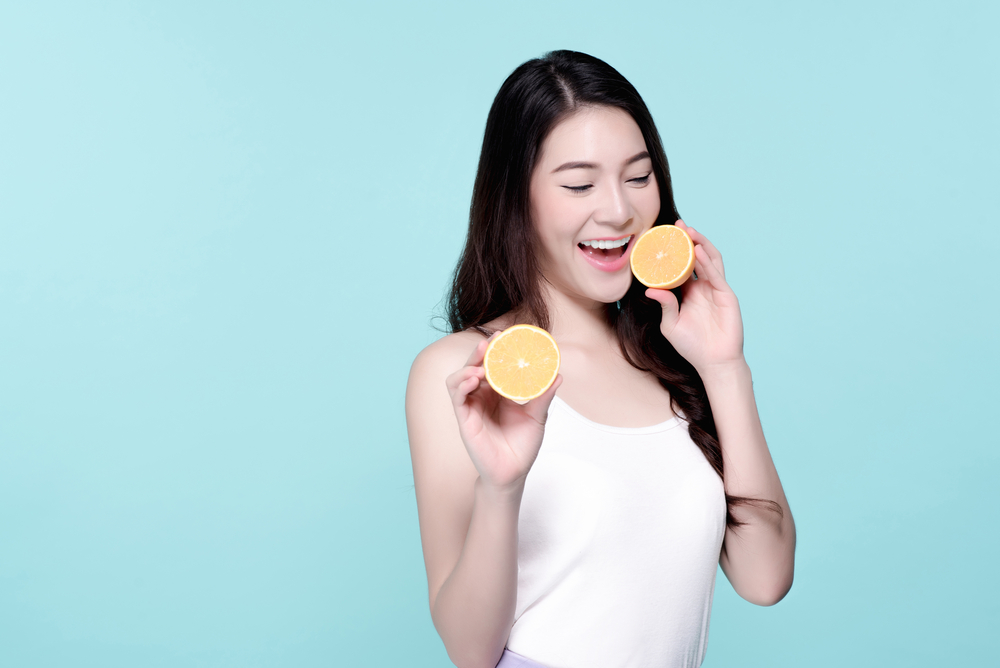 ビタミンCには美肌効果がある？シミ・色素沈着への効果も解説