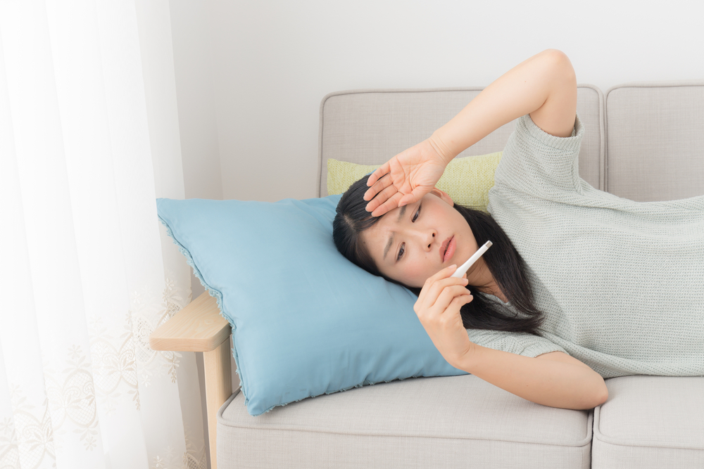 新型コロナの発熱に効く市販の解熱剤を紹介｜対処法と薬の選び方を解説