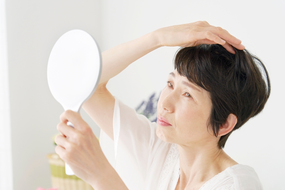 女性用育毛剤の選び方|発毛剤・発毛促進剤との使い分けも解説