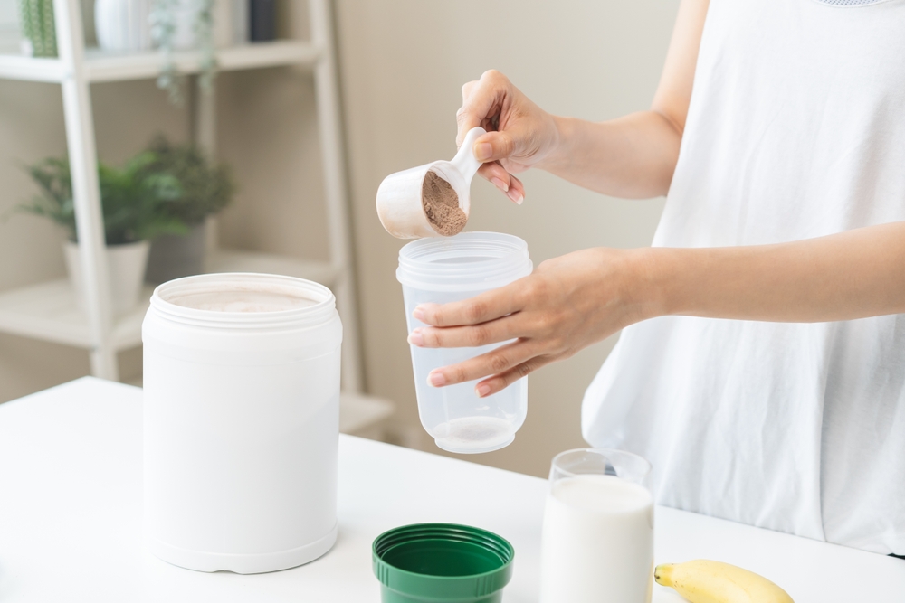 大人のためのプロテイン活用法｜運動しないけど健康目的でプロテイン飲んでいい？