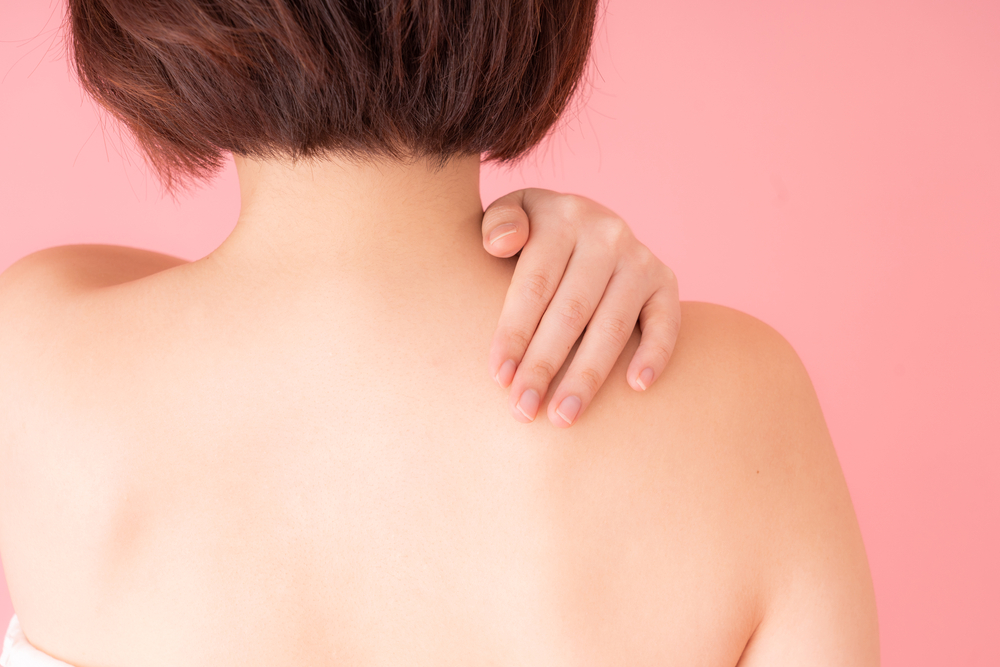 背中のニキビに使える市販薬9選｜選び方や注意点も解説