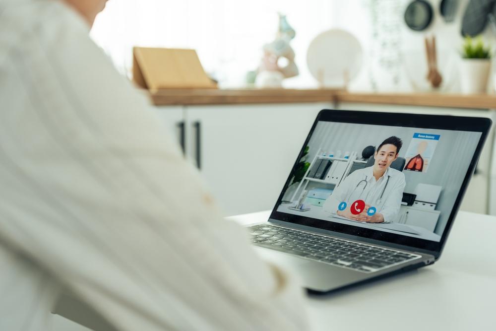 毎年悩まされている「花粉症」こそ、オンライン診療の活用を！