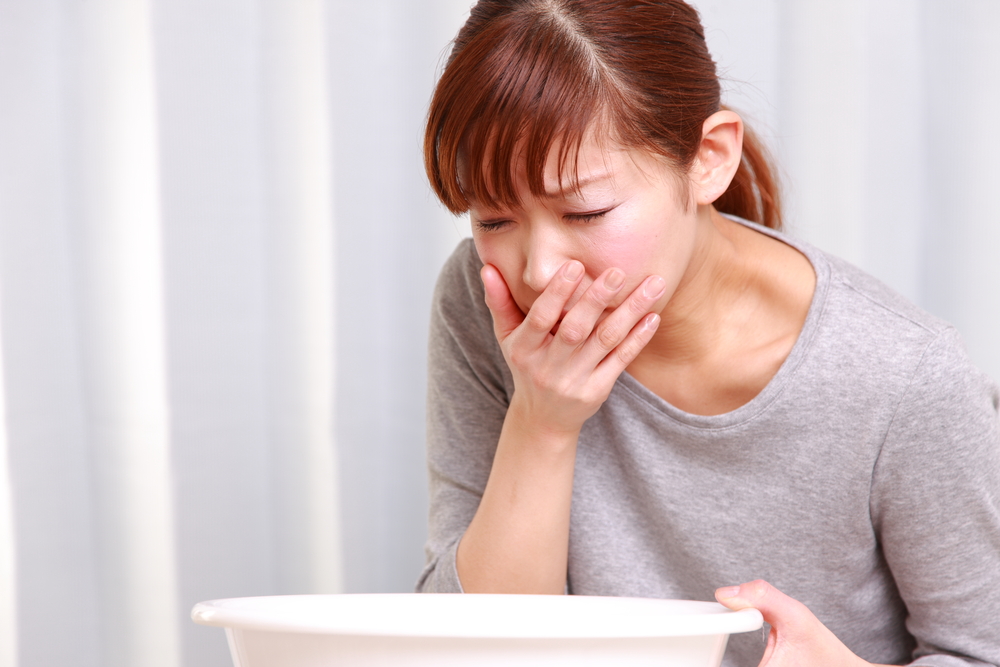 夏に多い細菌性胃腸炎とは？症状・受診・復帰の目安を解説