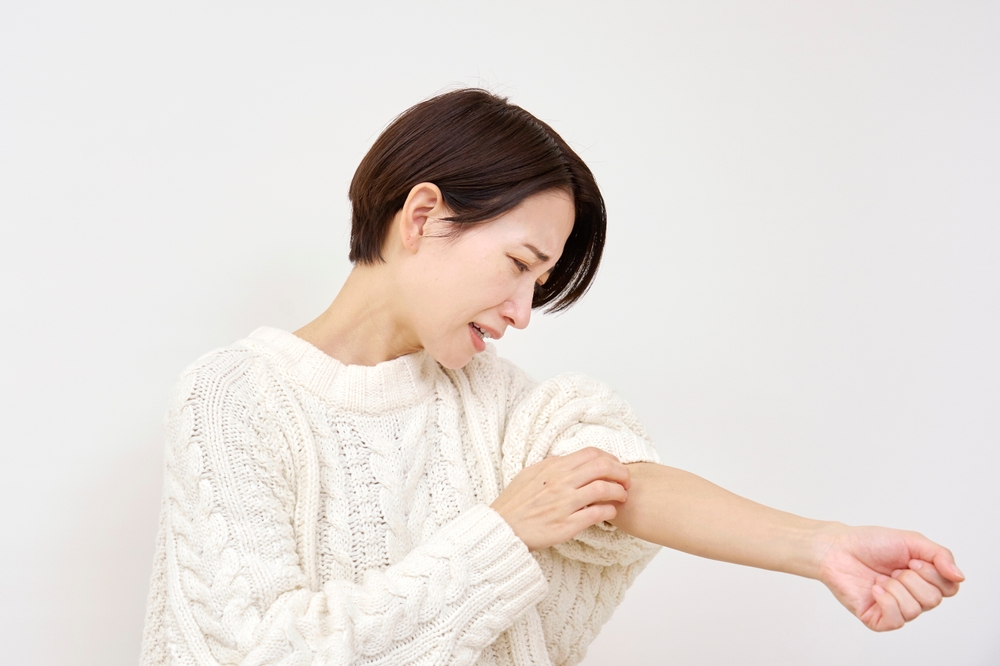 乾燥肌、もう我慢しない。塗り薬と漢方薬でケア｜オンライン診療という選択