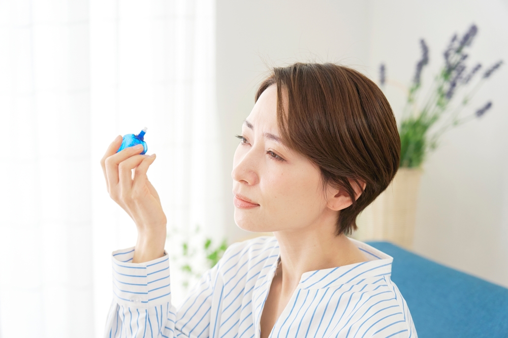 目を守るために知っておきたい、点眼薬の基本と上手な使い方