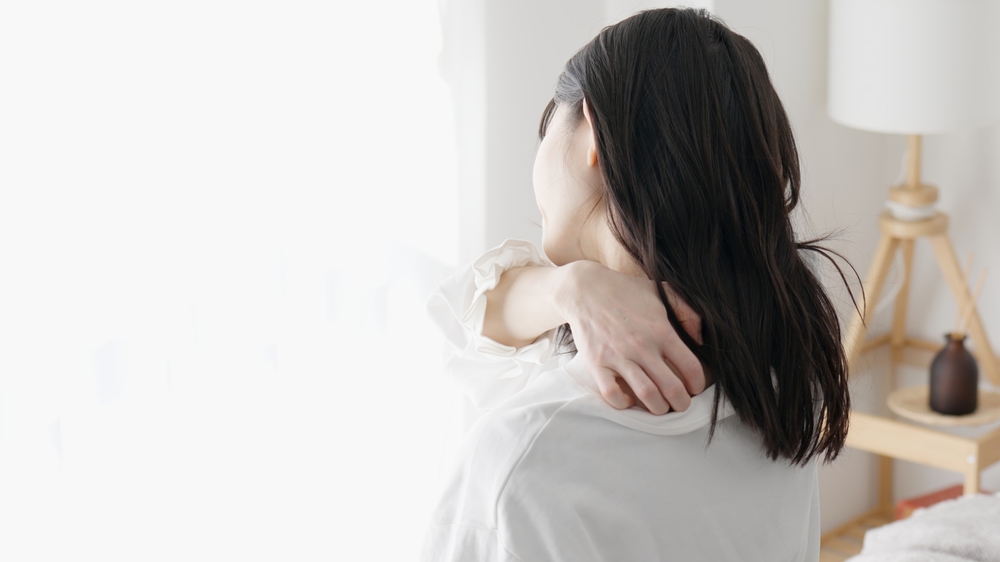 首の後ろの痒みが続く原因とは｜考えられる病気と治し方の目安