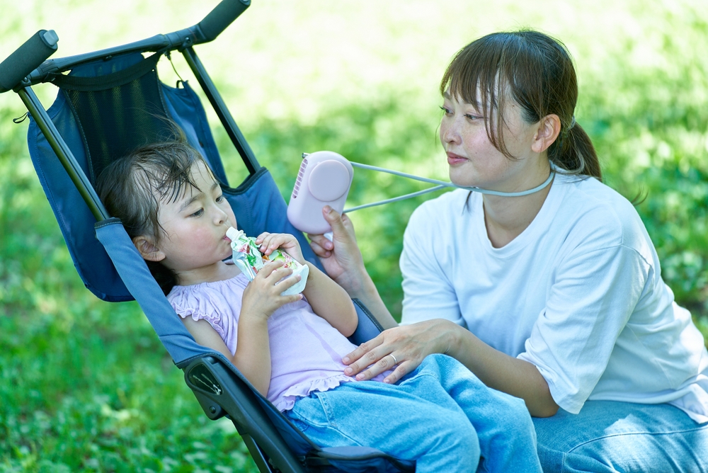春の汗ばむ陽気にご用心？早めの「あせも」対策と治療